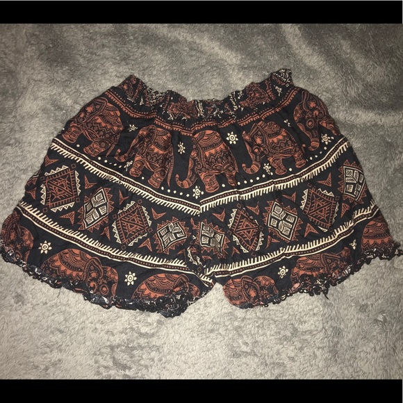 Aztec/Elephant Pattern Shorts - Picture 2 of 4